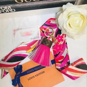 Tassel Charm  Hot Pink